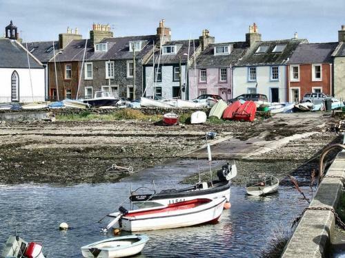 17 Laigh Isle