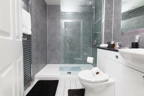 Super Prime Duloch - Dunfermline - 2 Bed Executive Apartment