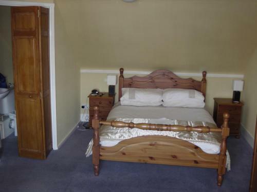 Hostal Beeches Guest House