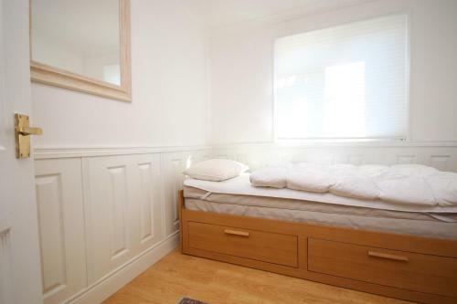 31a Medmerry Park 2 Bedroom Chalet