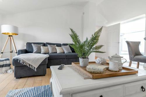 3 Bedroom Holiday Annex With Parking
