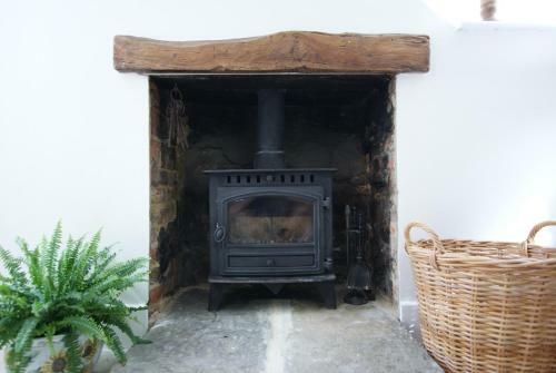 Honeysuckle Cottage- East Meon