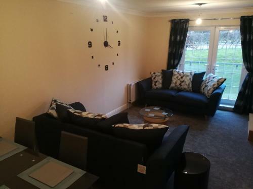 Stewartfield Gardens Apartment