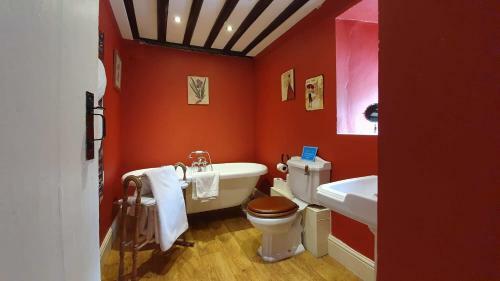 Braithwaite Hall Apartment