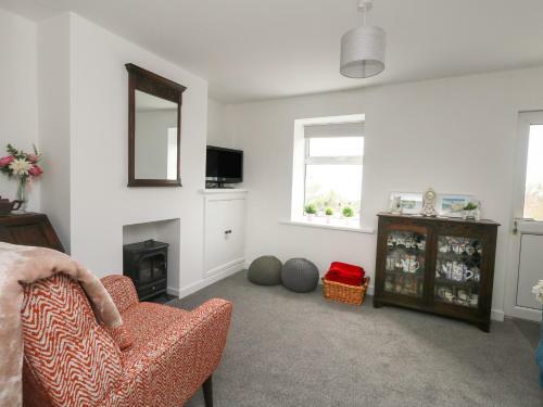 5 Coastguard Cottage