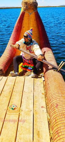 Uros Maya Lodge