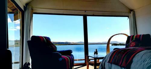 Uros Waliski Lodge