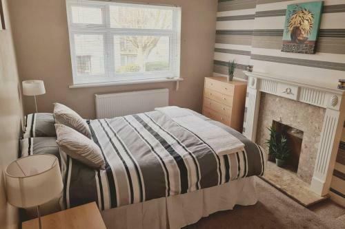 Seaside Town Apartment In Great Location