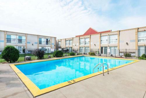 Hotel Super 8 Cambridge