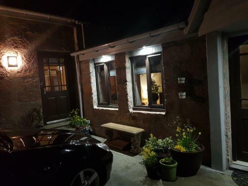 Hostal The Smiddy Suite