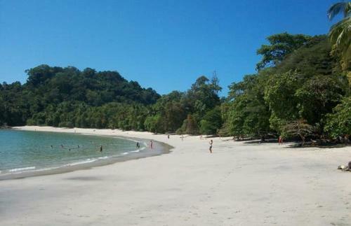Hostal Apartamento Quepos, 8km Del Parque Nacional Manuel Antonio