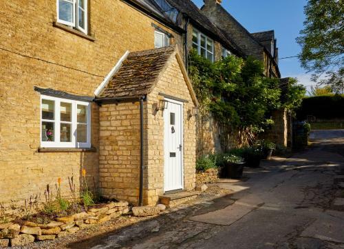 Crown Cottage