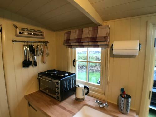 The Hawthorn Shepherds Hut