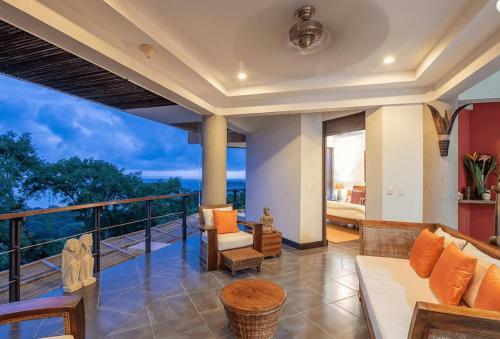 Villa Perezoso Luxury Mansion