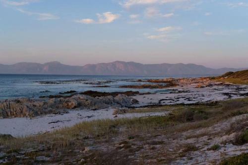 402 In Romansbaai