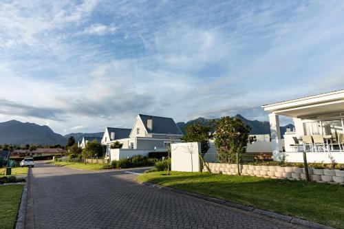 Kingswood Hamlet No 5