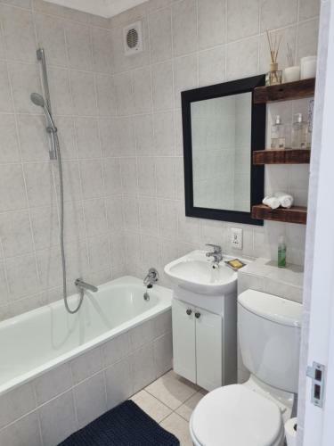 Apartment 18 Gordons Bay Beachfront