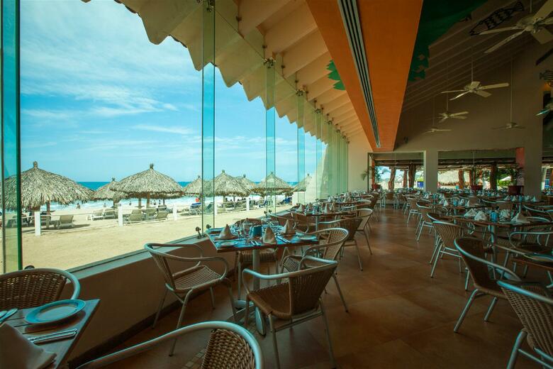 Hotel Park Royal Ixtapa