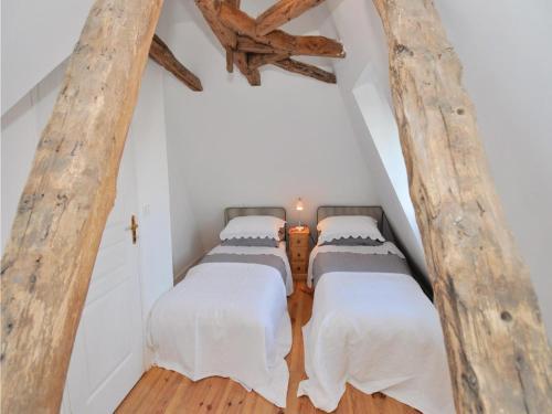 Holiday Home Le Bougayrou I-811