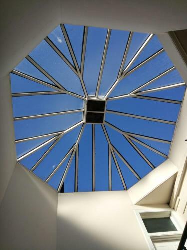 The Edinburgh City - Top Floor 2 Bedroom Apartment