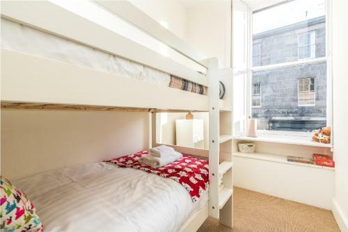 Apartamento Charming, Central & Spacious Georgian 3 Bed Apt