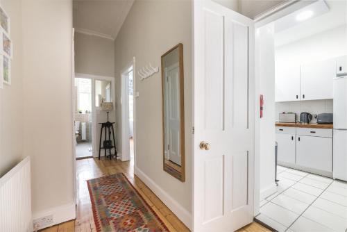 Apartamento Spacious Ground Floor 2 Bed Apt, In Trendy Area.