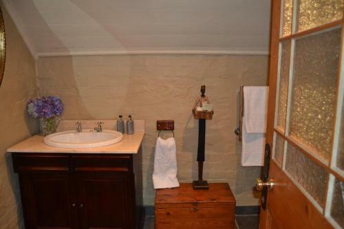 Hostal Inverknoll Guesthouse