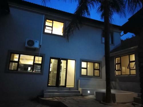 Royal Ifafi Suites