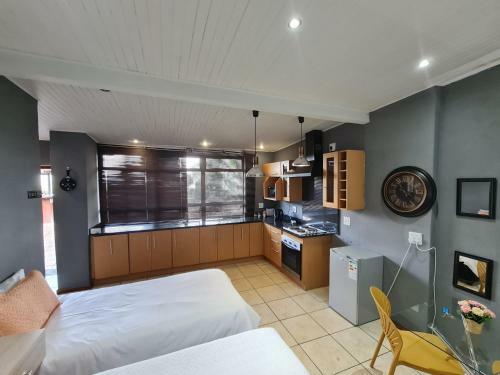 Hostal Mia Hills Guest House