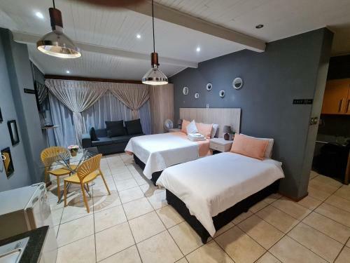 Hostal Mia Hills Guest House