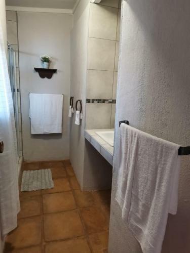 Hostal Mia Hills Guest House