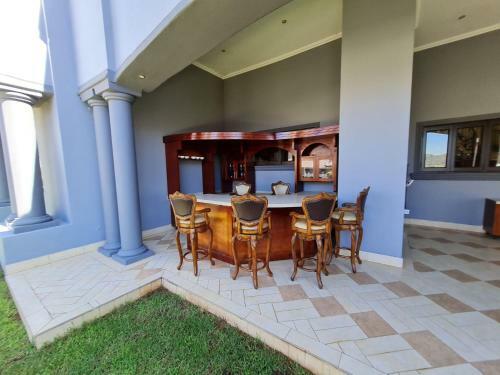 Kosmos Ridge 5 Bedroom Palace 284