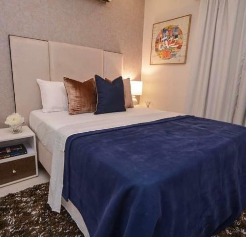 Modern 3 Bedroom Apartment.