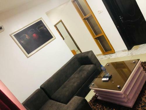 Affordable 1 Bedroom Apartment L