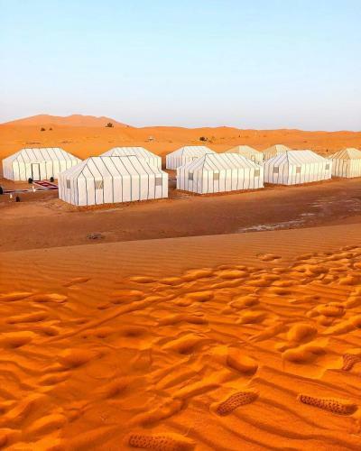Top Sahara Luxury Camp