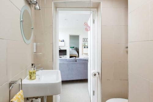 The Old Post Office Apartment