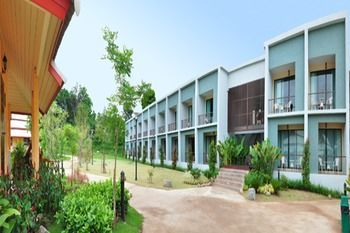 Hotel Poonyamantra Resort