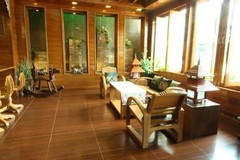 Baiyoke Chalet Hotel