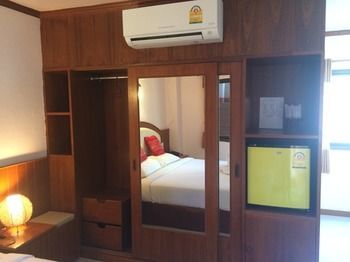 Hostal Baan Rom Mai