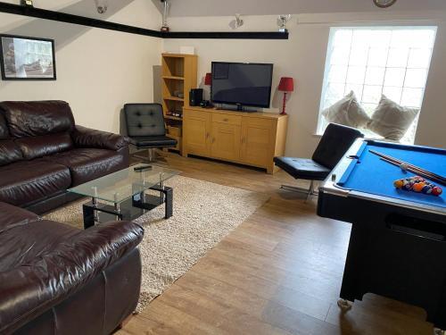 Woodstock Lodge