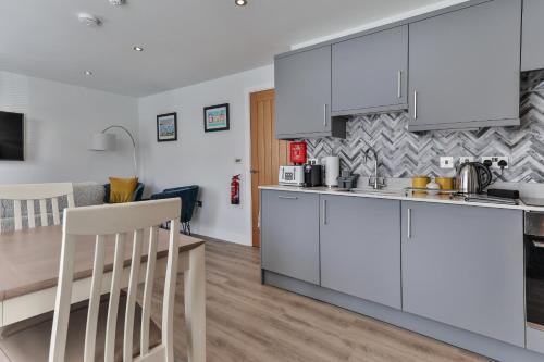 13 Belle House - Apartment 1
