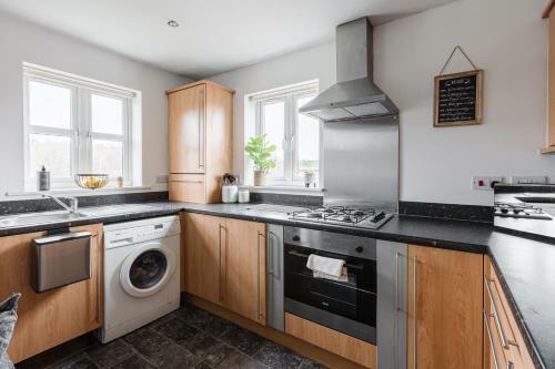 Ultra-modern 2-bedroom Apartment With Parking