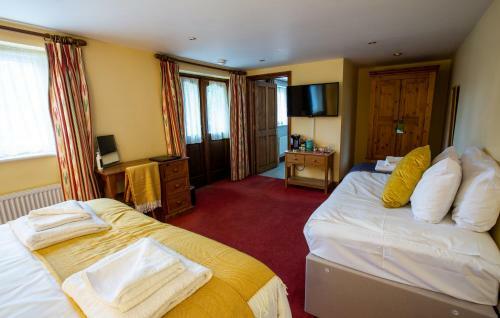 Hotel The Three Lions