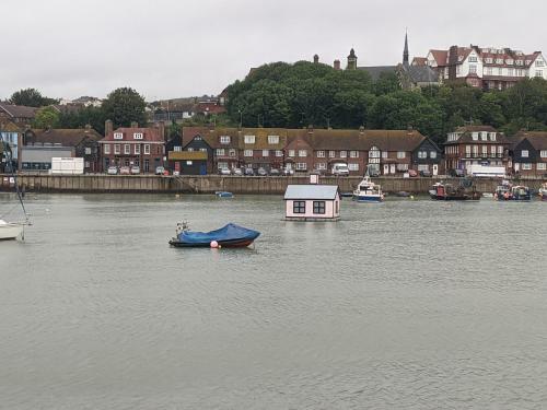 Hostal The Ship Inn