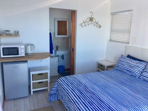 Hostal Captain Sunshine Guest House