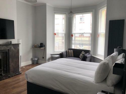 Hostal The Hamlet Guest Rooms