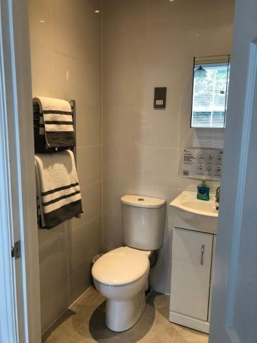 Hostal The Hamlet Guest Rooms