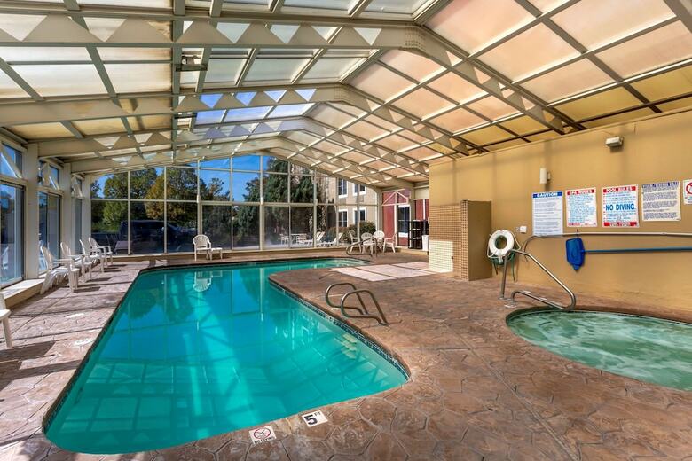 Hotel Baymont Inn And Suites West Valley