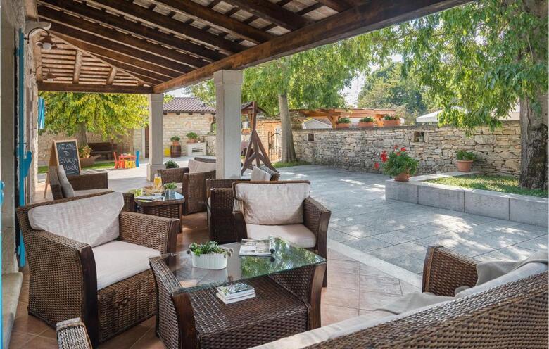 Holiday Home Mohori V