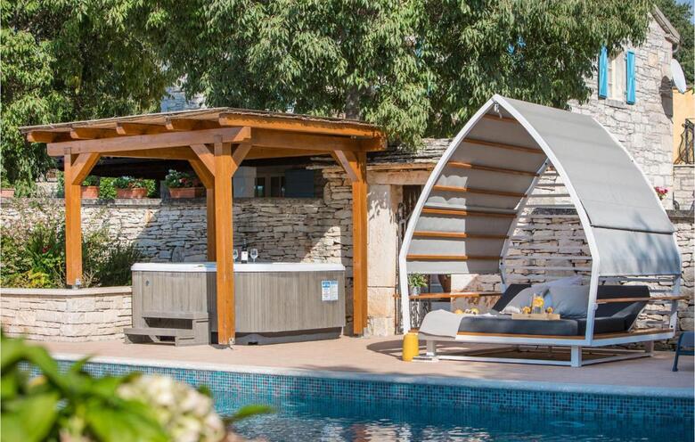 Holiday Home Mohori V
